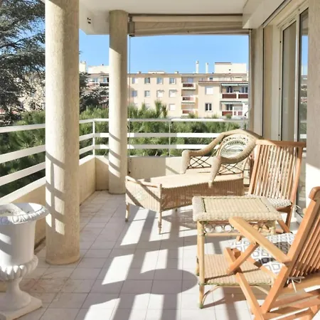 Résidence 3 Pièces En Résidence Avec Piscine Et Vue - 3 Pièces En Résidence Avec Piscine Et Vue Mae-1793 Cannes