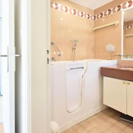 3 Pieces En Avec Piscine Et Vue - 3 Pieces En Avec Piscine Et Vue Mae-1793 *