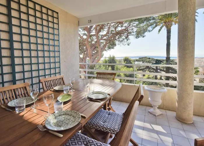 3 Pieces En Avec Piscine Et Vue - 3 Pieces En Avec Piscine Et Vue Mae-1793 Apartman Cannes