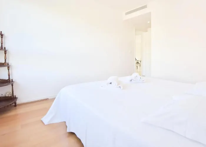 3 Pieces En Avec Piscine Et Vue - 3 Pieces En Avec Piscine Et Vue Mae-1793 Apartman Cannes