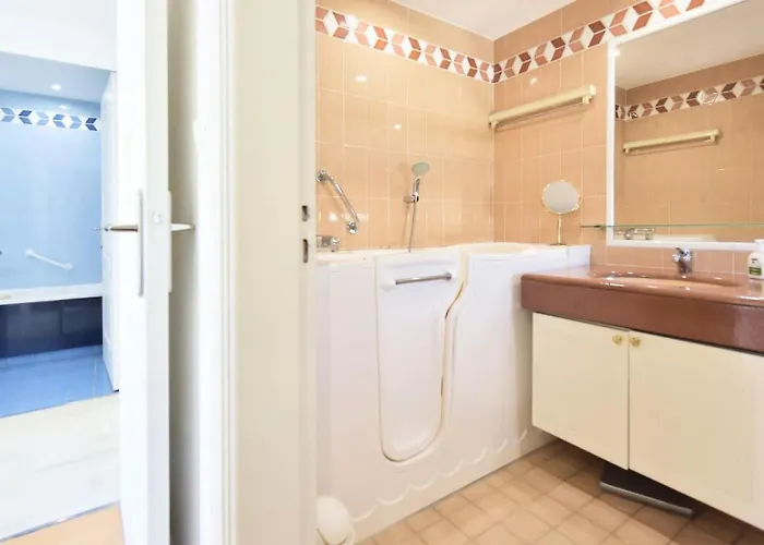 3 Pieces En Avec Piscine Et Vue - 3 Pieces En Avec Piscine Et Vue Mae-1793 *